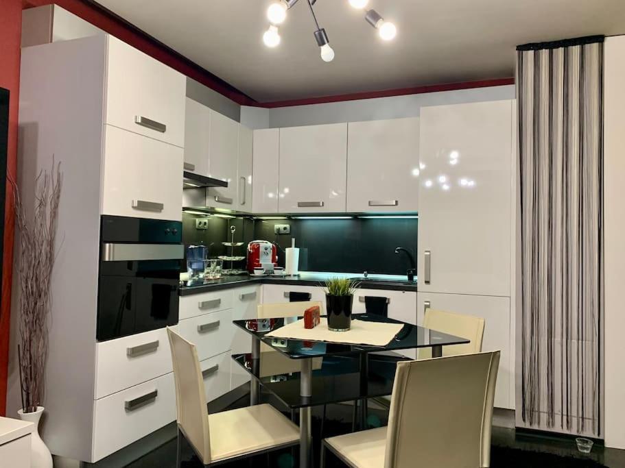 Lovely Sofia Apartment Katerina With Free Parking 外观 照片